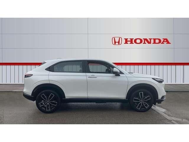 Used Honda HR-V Elegance 152 HP (111 kW) 2022 White SUV