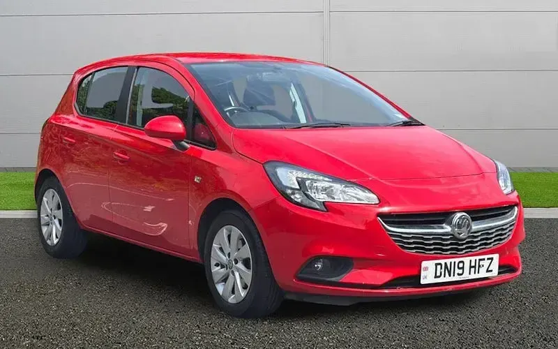 Used Vauxhall Corsa Design Edition 90 HP (66 kW) 2017 Hatchback