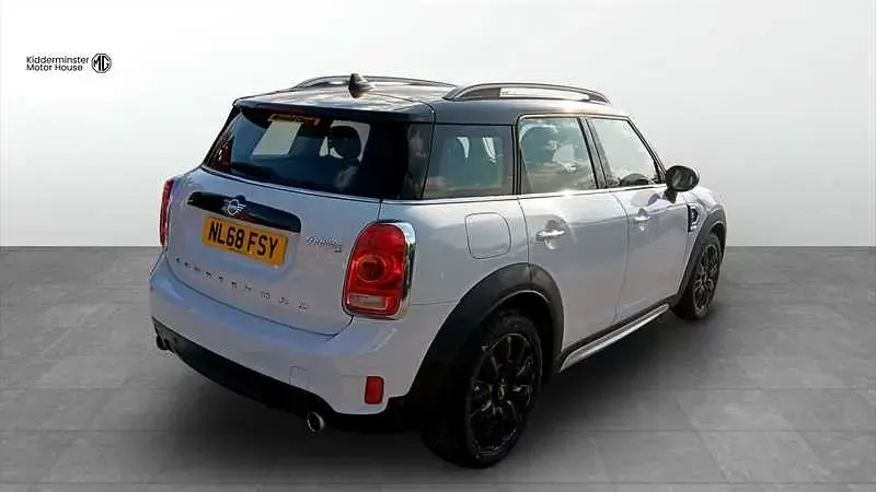 Used Mini Cooper S Countryman 192 HP (141 kW) 2018 White SUV