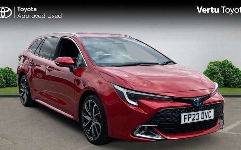 Used 2025 Toyota Corolla Estate | £22,724 (Fair price) - Image 1/4