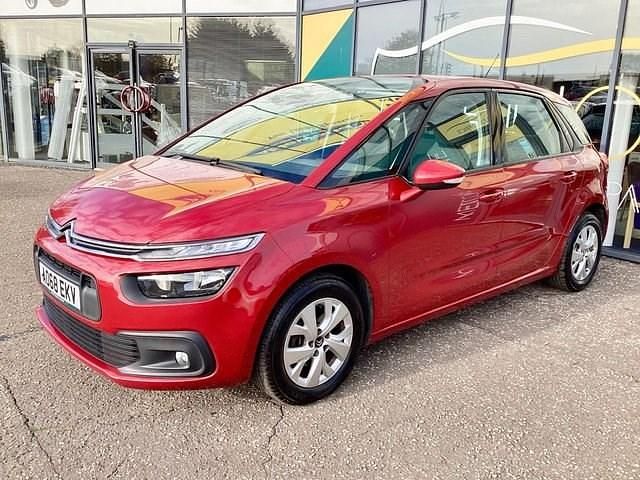 Used Citroën C4 SpaceTourer PureTech 130 HP (95 kW) 2018 Red MPV