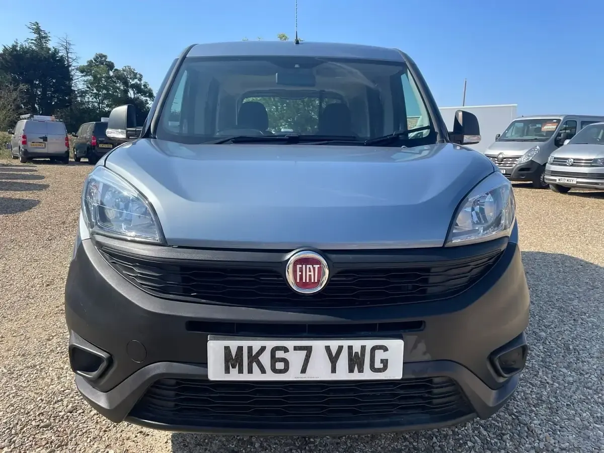 Used Fiat Doblò Pop 2017 Blue MPV