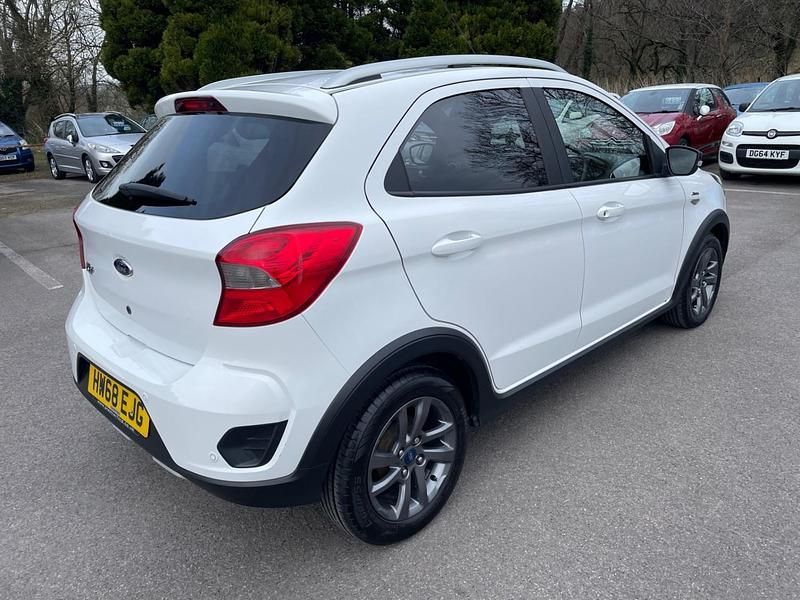 Used Ford Ka Plus Active 85 HP (62 kW) 2018 White Hatchback