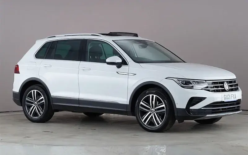 Usado VW Tiguan Elegance 150 HP (110 kW) 2023 SUV