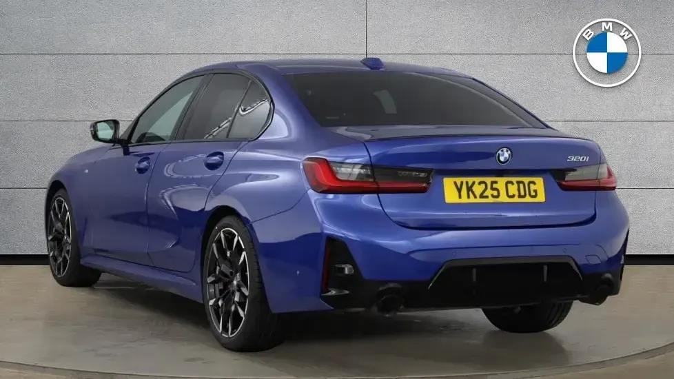 Used BMW 320 M Sport 181 HP (133 kW) 2025 Blue Sedan
