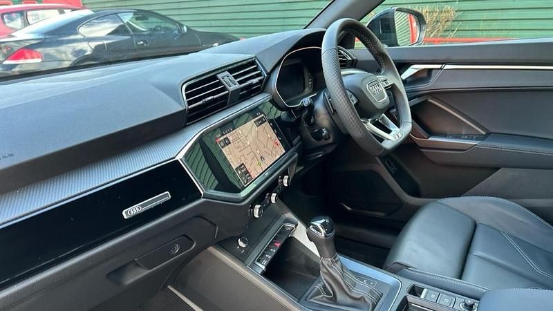 Used Audi Q3 Black Edition 150 HP (110 kW) 2025 Grey SUV