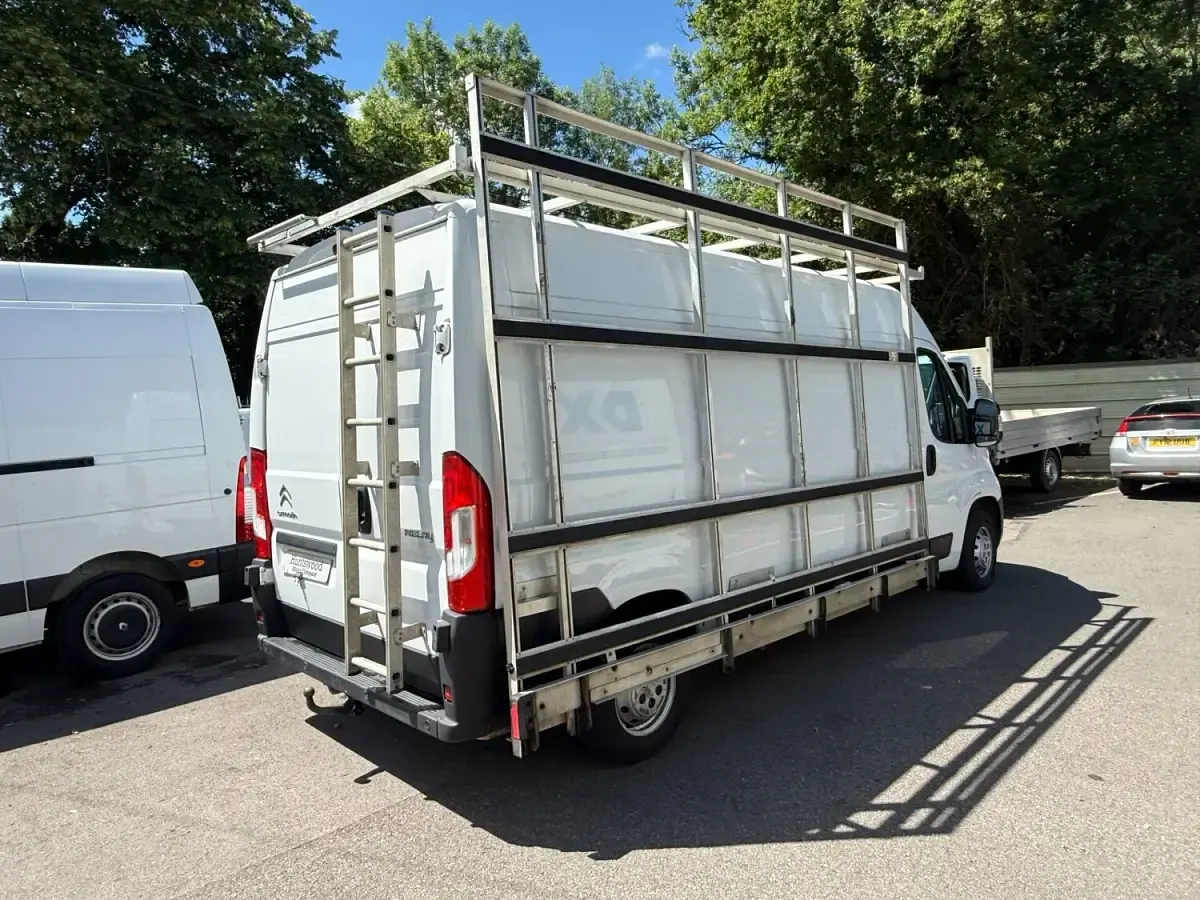 Used Citroën Relay 140 HP (102 kW) 2022 White Van