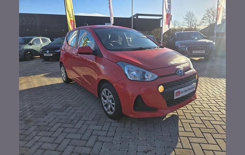 Red Used 2019 Hyundai i10 SE Hatchback | £8,698 (Good price) - Image 1/4
