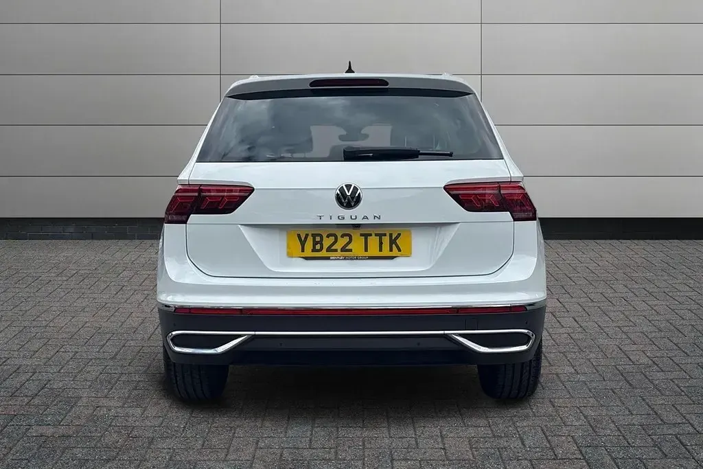Used VW Tiguan Elegance 150 HP (110 kW) 2022 White SUV
