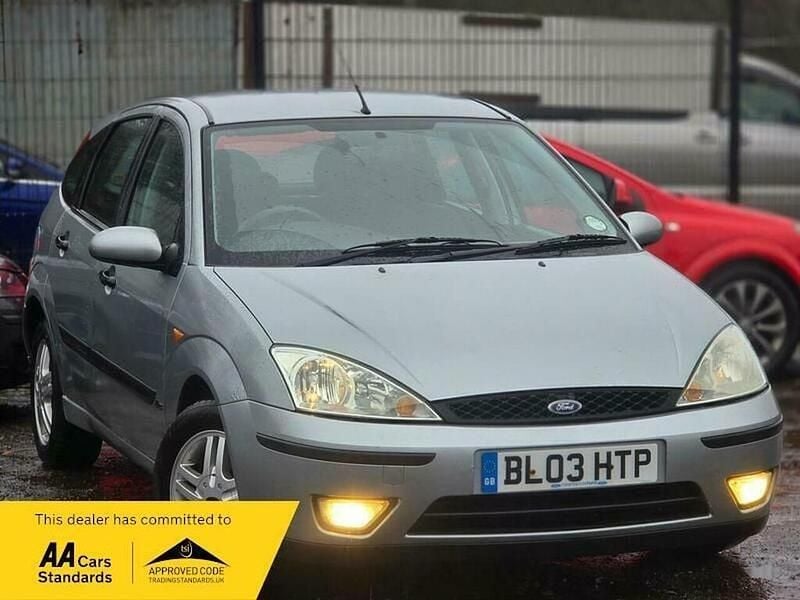 Used Ford Focus Zetec 100 HP (73 kW) 2003 Silver Hatchback