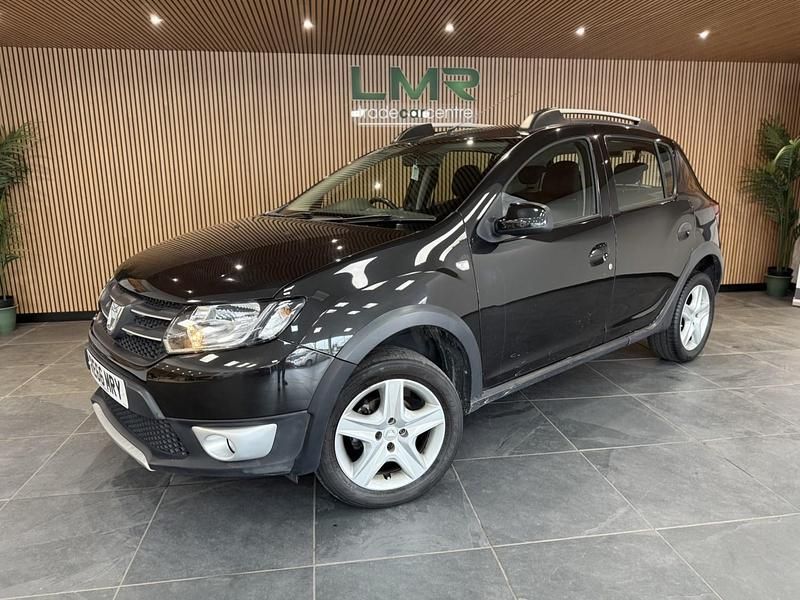 Used Dacia Sandero Lauréate 90 HP (66 kW) 2016 Black Hatchback