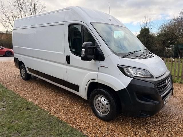 White Used 2019 Fiat Ducato Van | £9,950 (Fair price) - Image 1/4