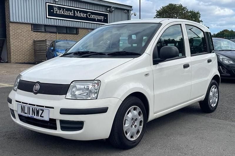 White Used 2011 Fiat Panda Active Hatchback | £2,499 (Fair price) - Image 1/1
