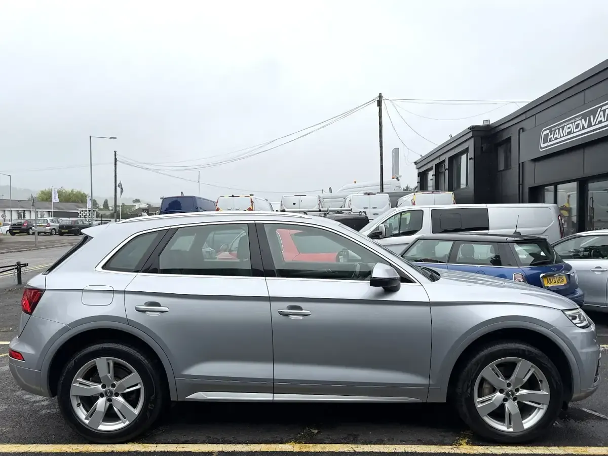 Used Audi Q5 Sport 190 HP (139 kW) 2017 Silver SUV