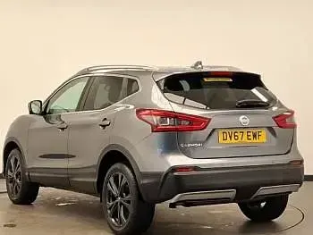 Used Nissan Qashqai N-Connecta 110 HP (80 kW) 2017 Grey SUV