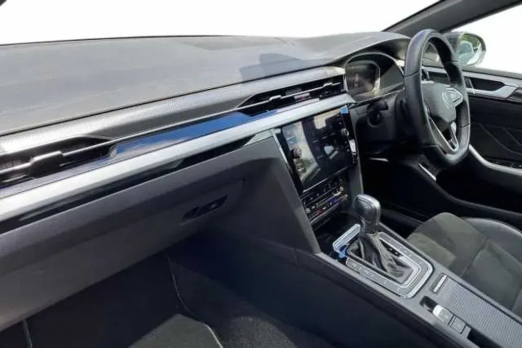 Used VW Arteon 200 HP (147 kW) 2021