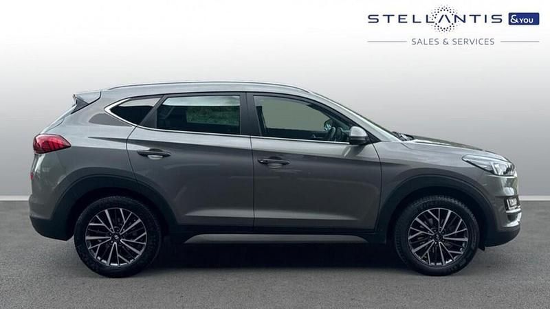 Green Used 2018 Hyundai Tucson Premium SUV | £12,679 (Fair price) - Image 1/4