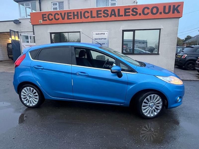Blue Used 2010 Ford Fiesta Titanium Hatchback | £3,495 (A bit pricey) - Image 1/4