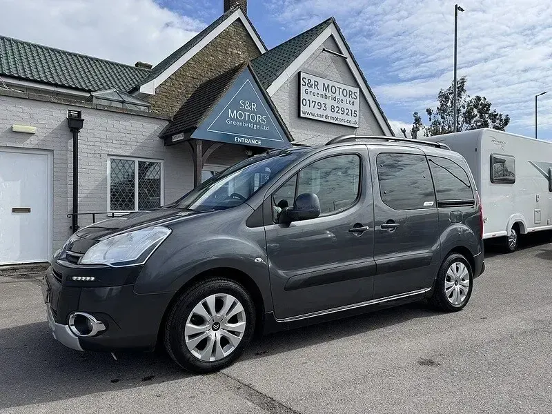 Used Citroën Berlingo XTR 90 HP (66 kW) 2015 Grey MPV