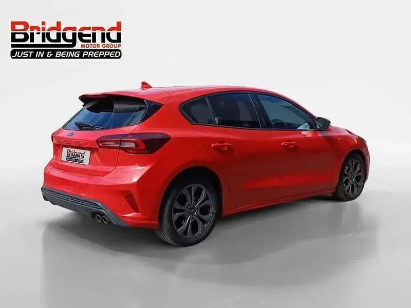 Used Ford Focus ST-Line 2023 Red Hatchback