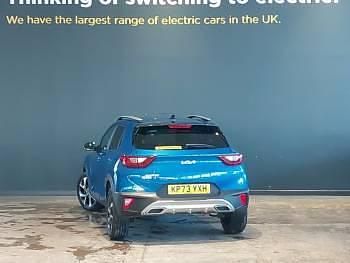 Used Kia Stonic GT-Line 99 HP (72 kW) 2023 Blue SUV