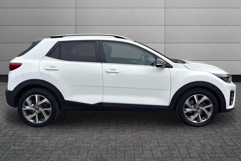 Used Kia Stonic GT-Line 2023 White SUV