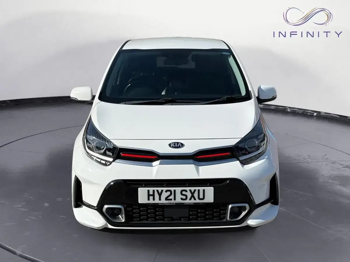Second-hand Kia Picanto GT-Line 66 CP (48 kW) 2021 Alb Hatchback