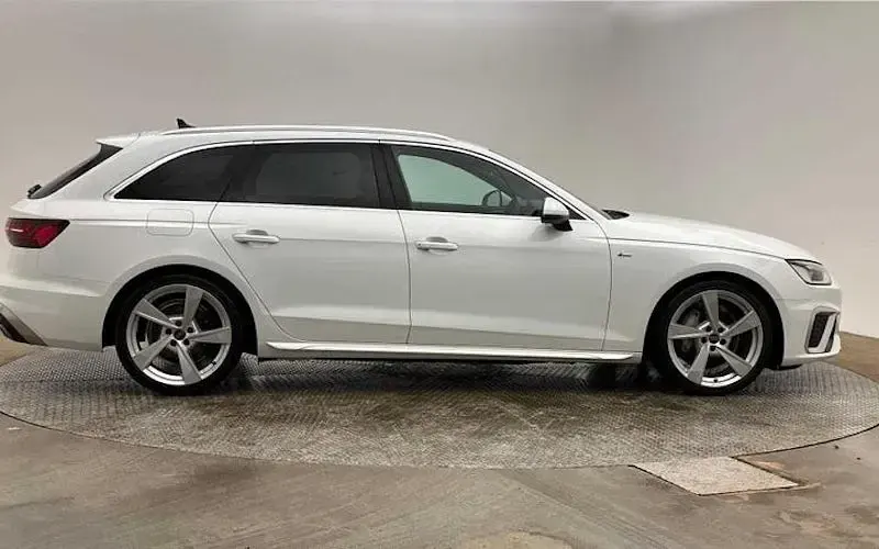 Used Audi A4 S-Line 204 HP (150 kW) 2025 Estate