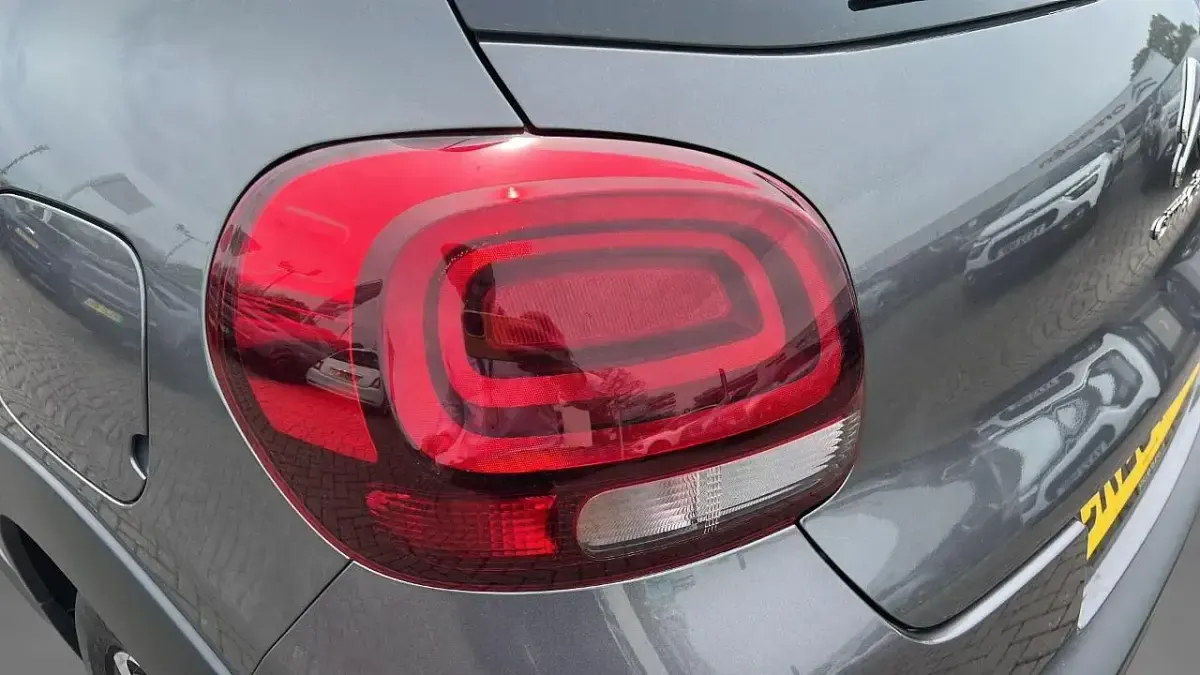 Usado Citroën C3 PureTech 108 HP (79 kW) 2023 Vermelho Citadino
