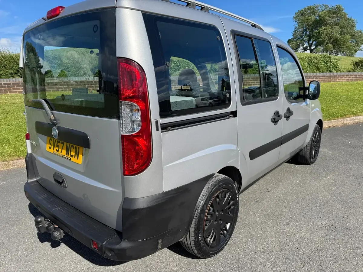 Used Fiat Doblò Active 77 HP (56 kW) 2007 Grey MPV