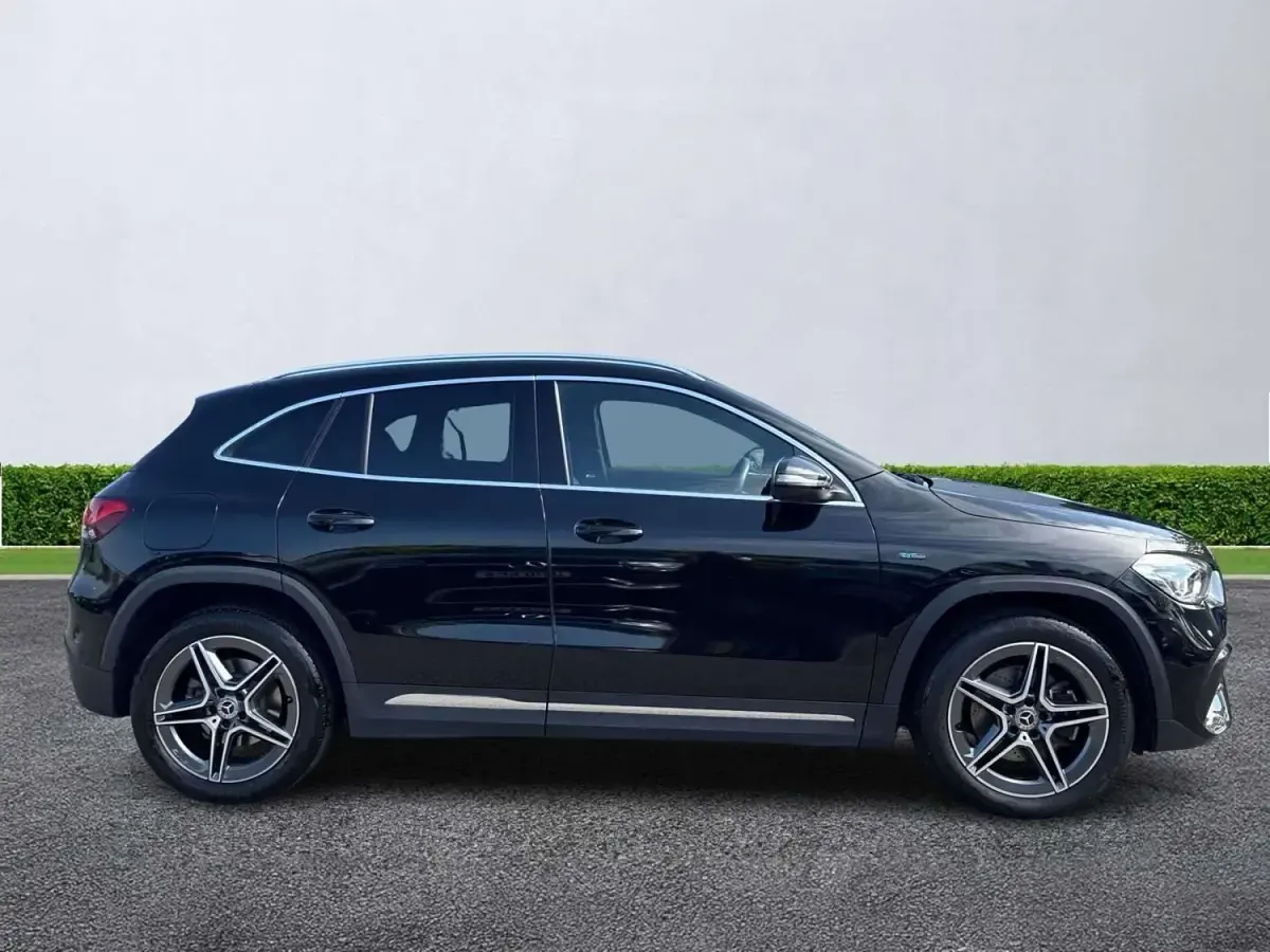 Usado Mercedes GLA250 Exclusive 2021 Preto SUV