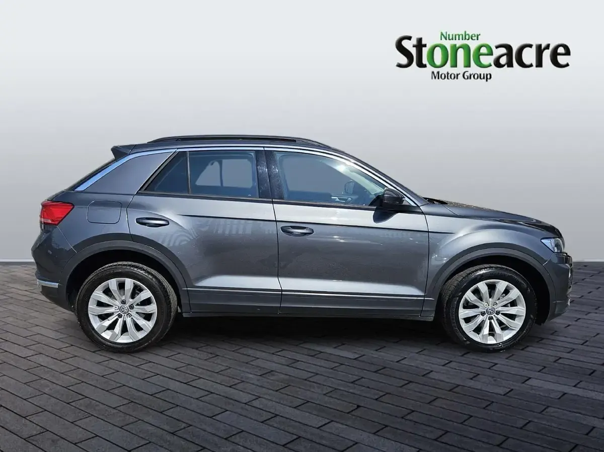 Used VW T-Roc SE 150 HP (110 kW) 2019 Grey SUV