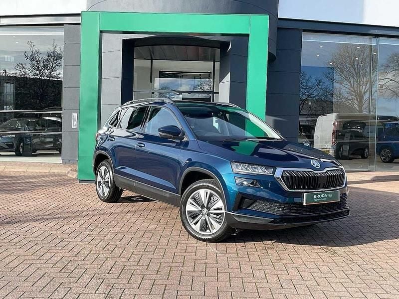 Petrol blue metallic Used 2022 Skoda Karoq SE Drive SUV | £17,690 (Fair price) - Image 1/4
