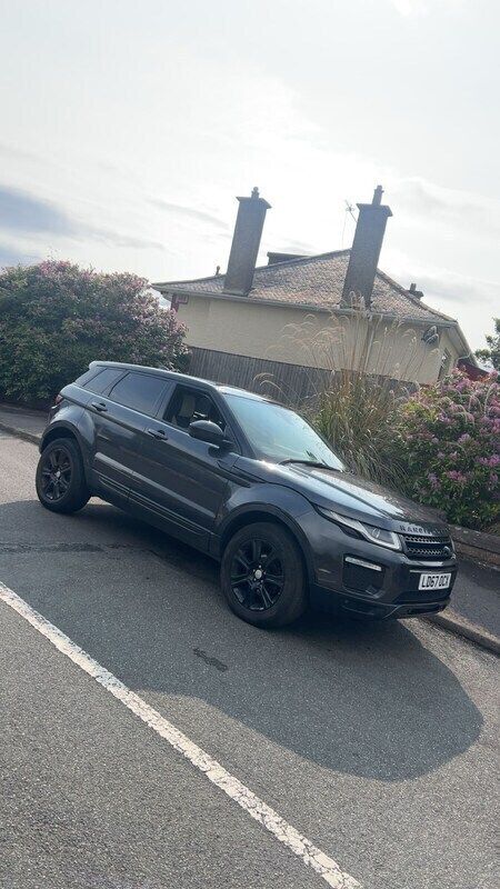 Grey Used 2017 Land Rover Range Rover evoque SE Estate | £7,995 (Good price) - Image 1/4
