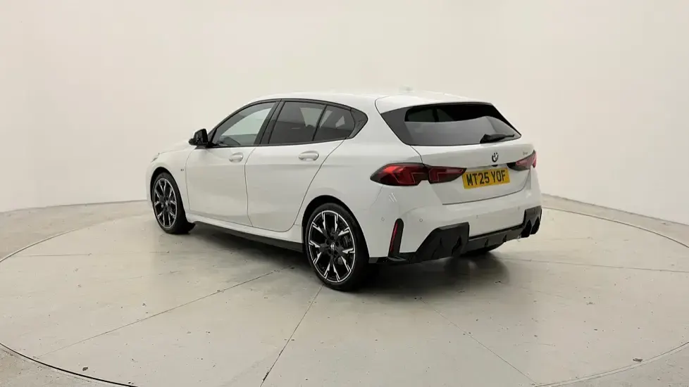 Used BMW 123 M Sport 215 HP (158 kW) 2025 White Hatchback
