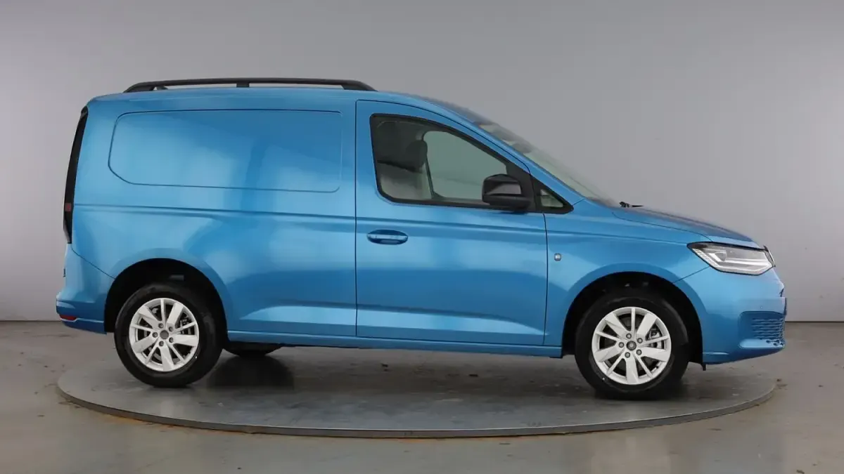 Usado VW Caddy Pro 122 HP (89 kW) 2026 Azul Monovolume