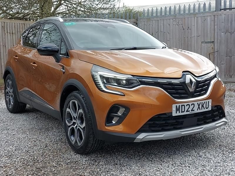 Used Renault Captur SE 140 HP (102 kW) 2022 Orange SUV