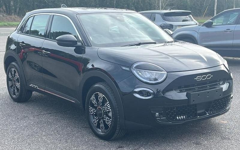 New Fiat 600 101 HP (74 kW) 2025 SUV