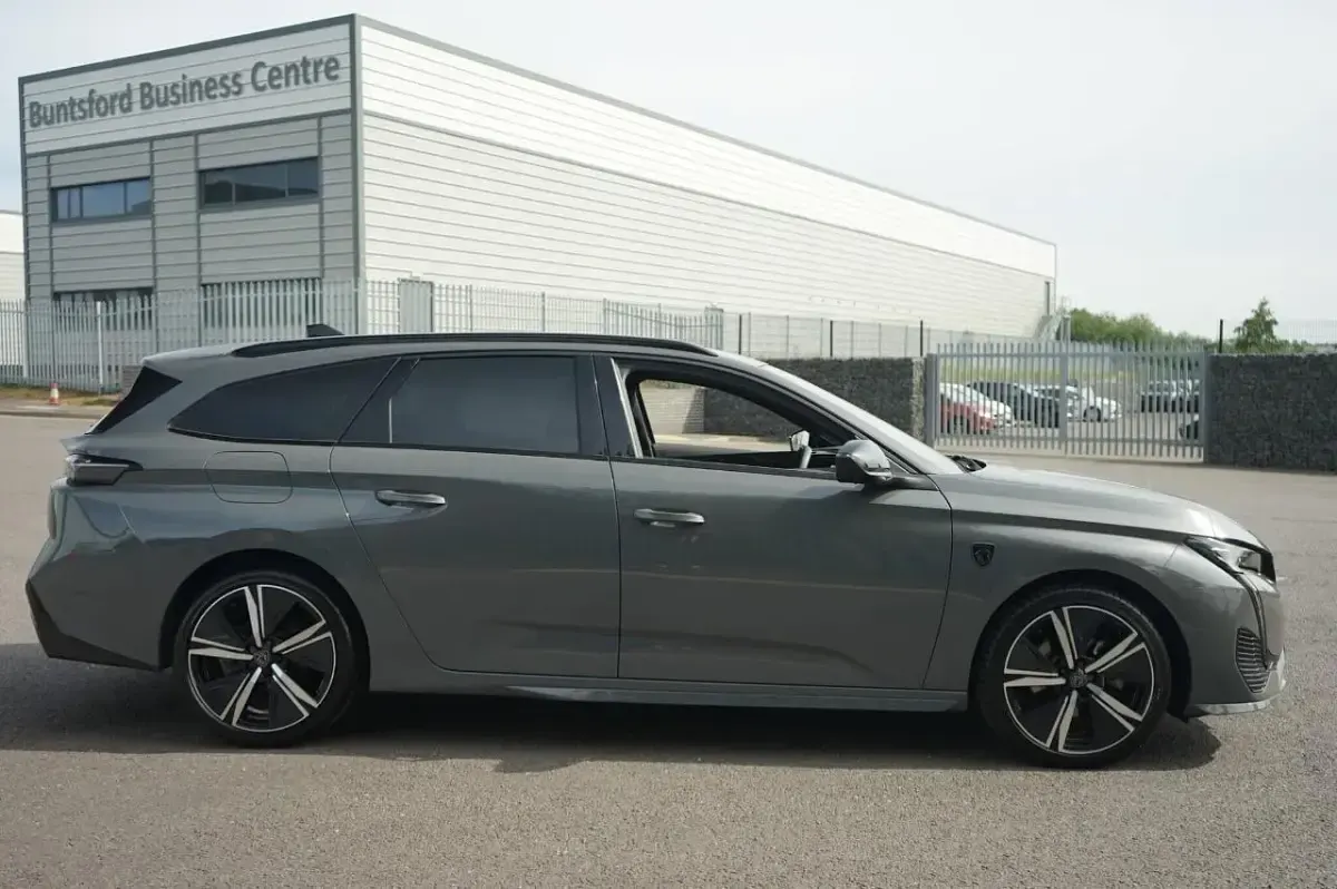 Used Peugeot 308 SW GT 134 HP (98 kW) 2025 Grey Estate