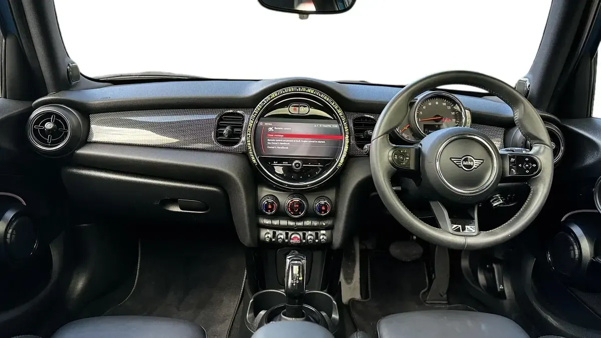 Used Mini Cooper Exclusive 134 HP (98 kW) 2023 Blue Hatchback