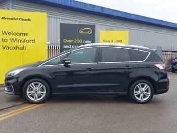 Used Ford S-MAX Titanium 190 HP (139 kW) 2022 Black MPV