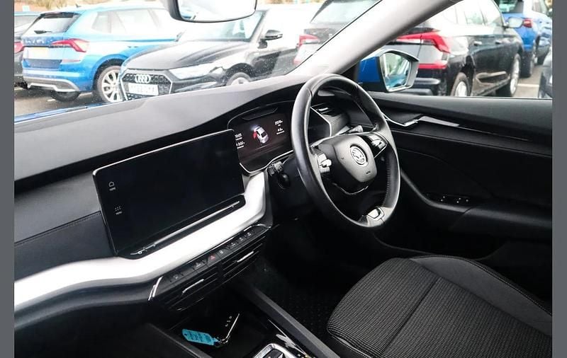 Used Skoda Octavia SE Technology 113 HP (83 kW) 2022 Blue Hatchback