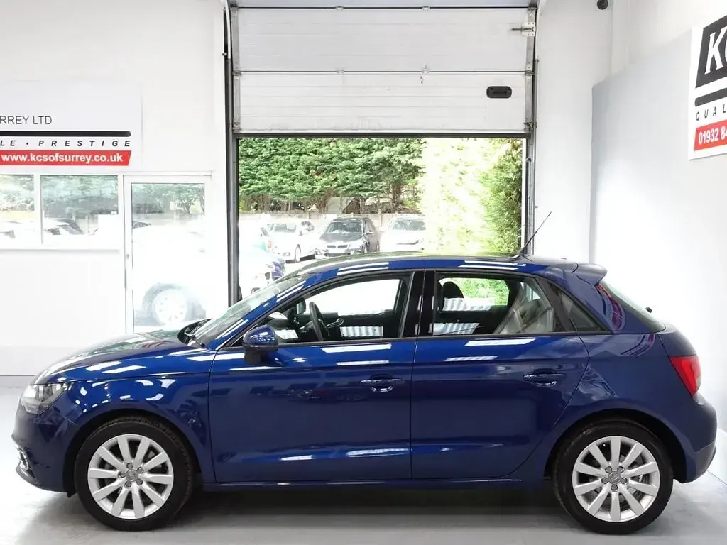 Used Audi A1 Sportback Sport 122 HP (89 kW) 2013 Blue Hatchback