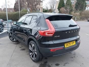New Volvo XC40 Ultra 197 HP (144 kW) 2025 Black SUV