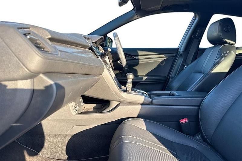 Used Honda Civic Prestige 182 HP (133 kW) 2017 Black Hatchback