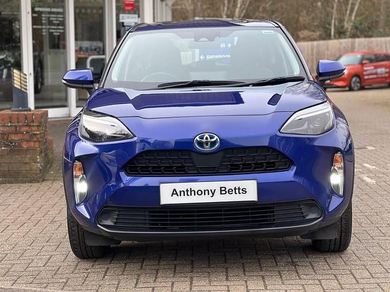 Used Toyota Yaris Hybrid 2023 Blue Hatchback
