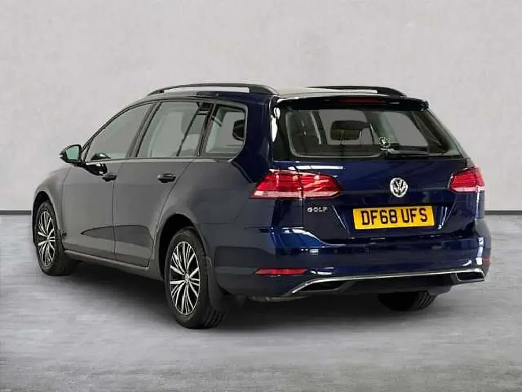 Begagnad VW Golf VII SE 150 HK (110 kW) 2019 Blå Kombi
