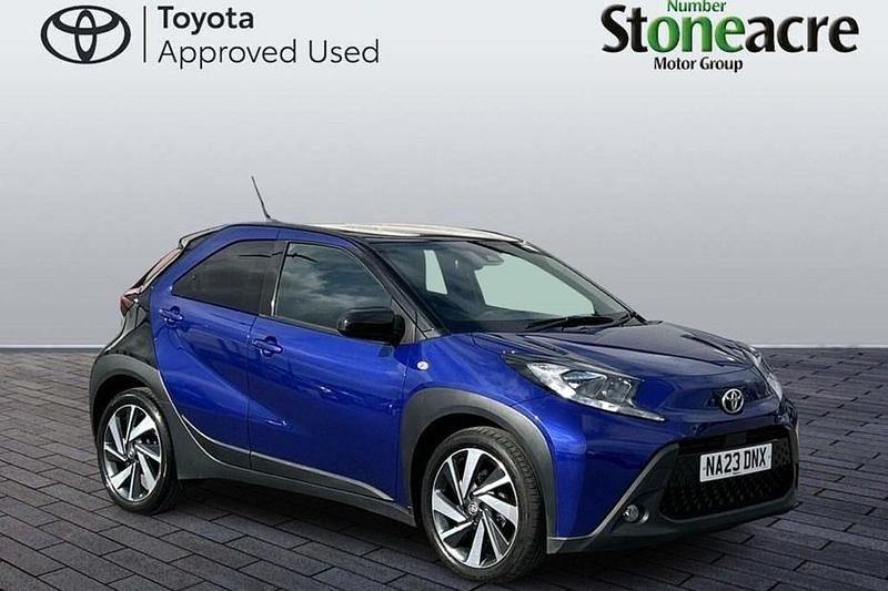 Used Toyota Aygo X 72 HP (52 kW) 2023 Blue SUV