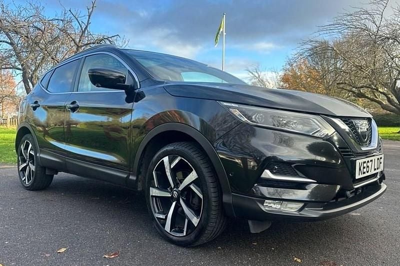 Black Used 2017 Nissan Qashqai S SUV | £10,495 (Fair price) - Image 1/1