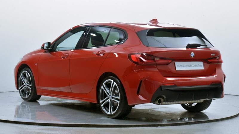 Used BMW 118 M Sport 138 HP (101 kW) 2020 Red Hatchback
